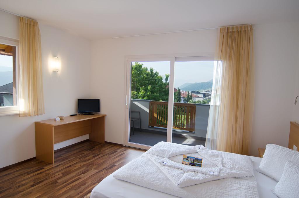 קאלדרו Garni Hotel Peterlinhof חדר תמונה