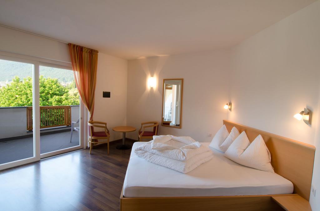 קאלדרו Garni Hotel Peterlinhof חדר תמונה