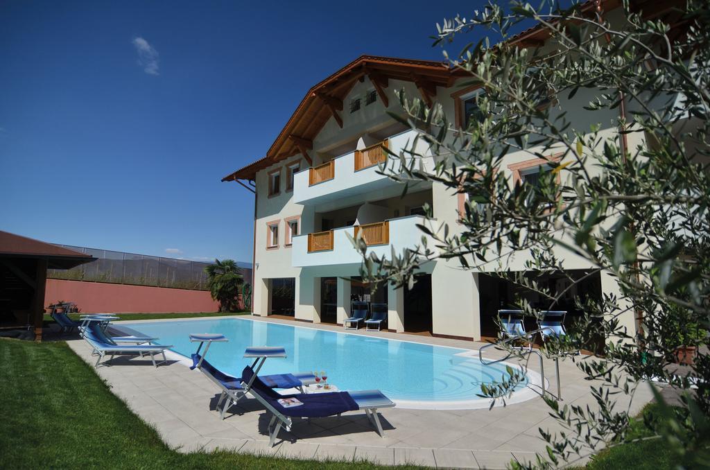 קאלדרו Garni Hotel Peterlinhof מראה חיצוני תמונה