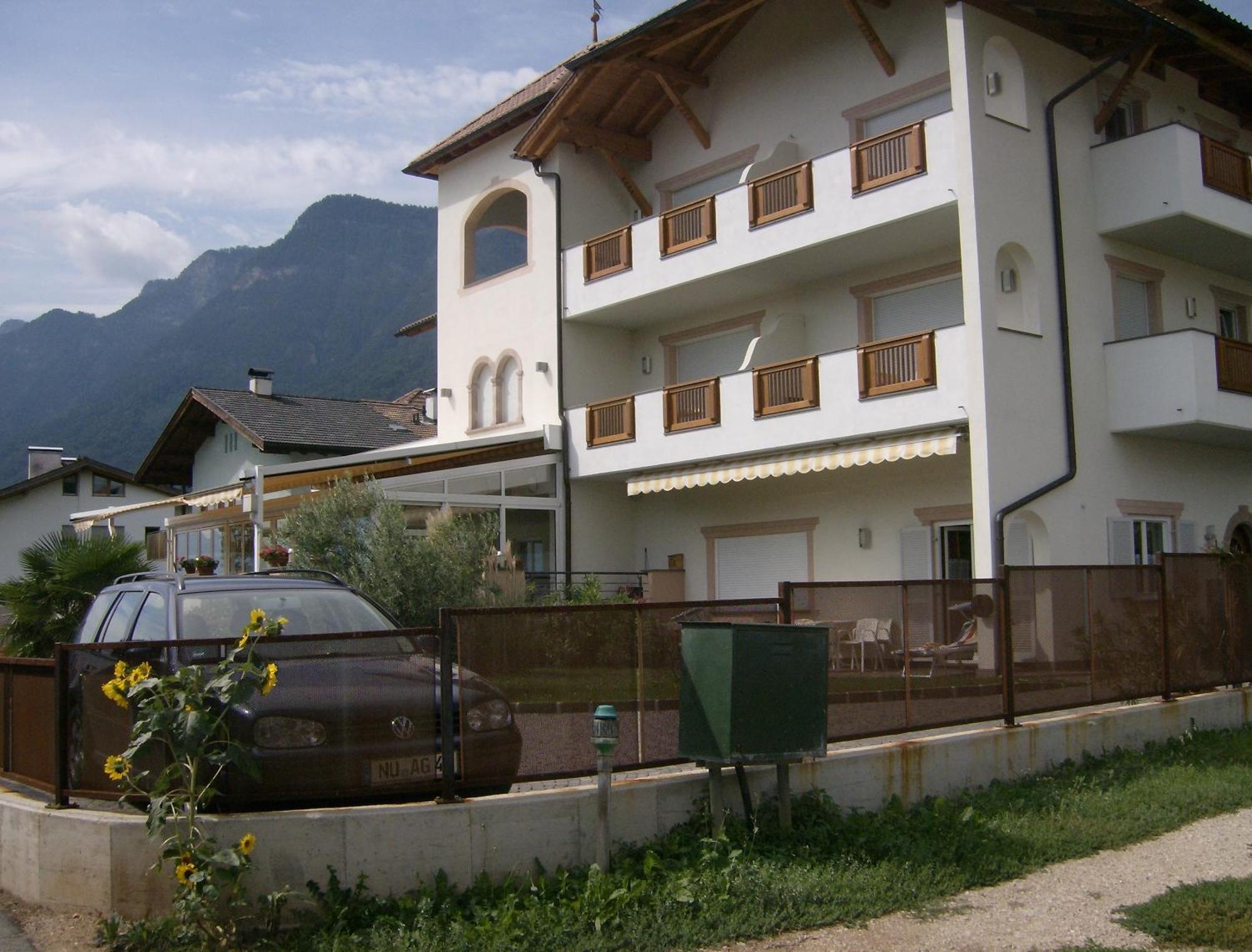 קאלדרו Garni Hotel Peterlinhof מראה חיצוני תמונה