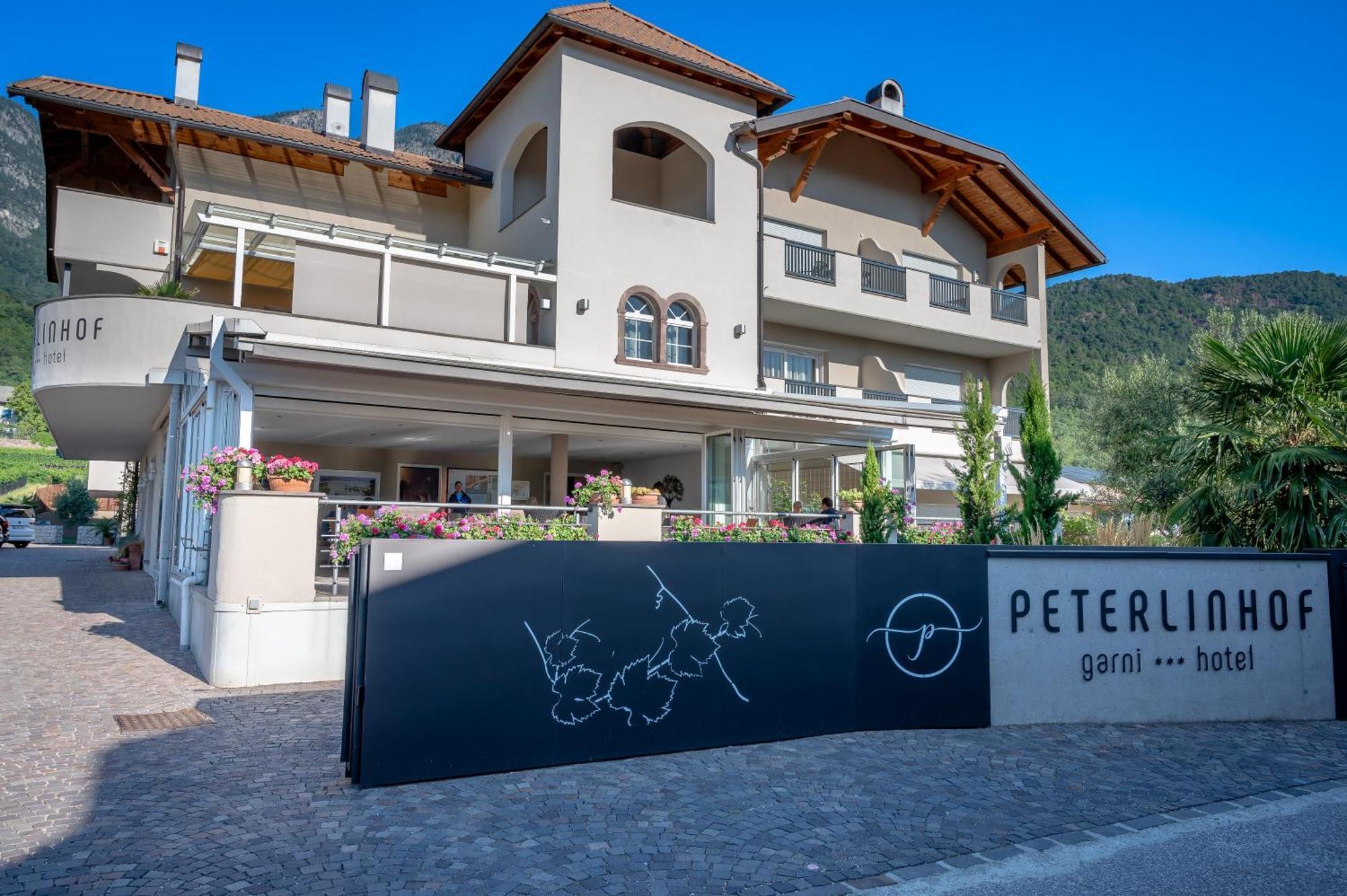 קאלדרו Garni Hotel Peterlinhof מראה חיצוני תמונה